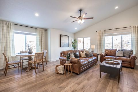 Tiny photo for 129 S 940 E, Santaquin, UT 84655 (MLS # 2129718)