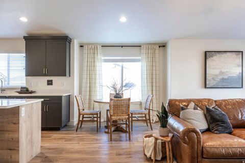 Tiny photo for 129 S 940 E, Santaquin, UT 84655 (MLS # 2129718)