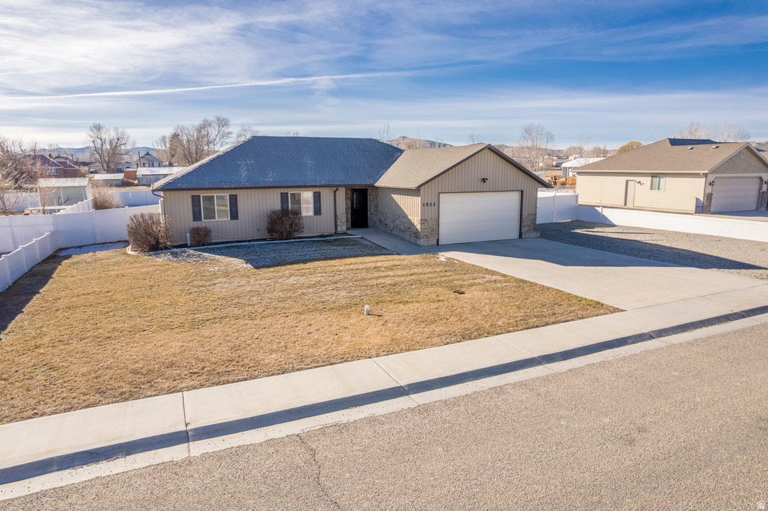 LUCKY ACRES SUB AMENDED - Residential