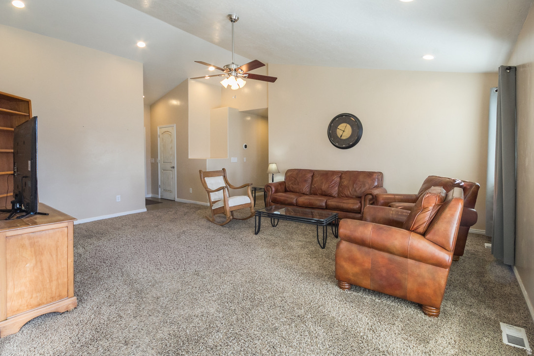 LUCKY ACRES SUB AMENDED - Residential