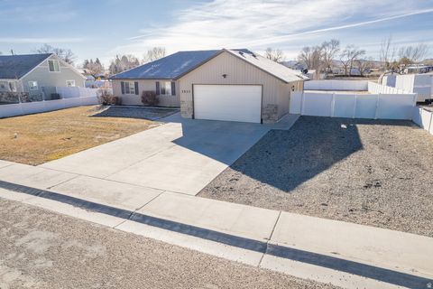 Tiny photo for 1533 W 1400 S, Vernal, UT 84078 (MLS # 2132472)