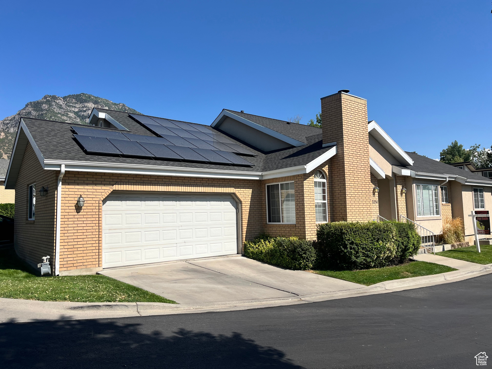 ROCK CANYON - Residential Income