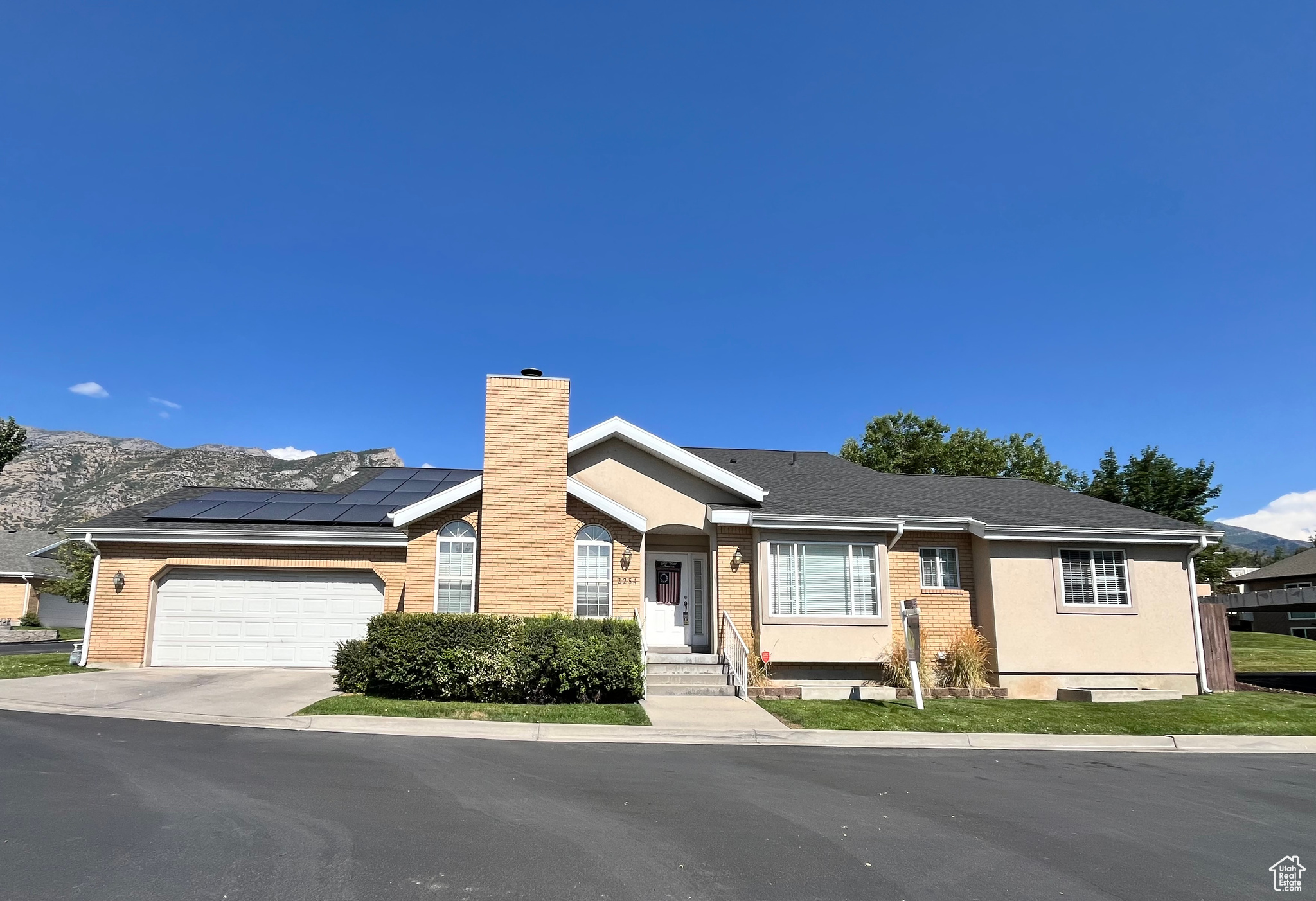 This beautifully maintained twin home nestled in one of northeast Provo's most desirable neighborhoods. This spacious and bright residence offers the perfect blend of comfort, convenience and location. Featuring 5 bedrooms and 3 full bathrooms, the home boasts an open floor plan and is one of the largest in the development.