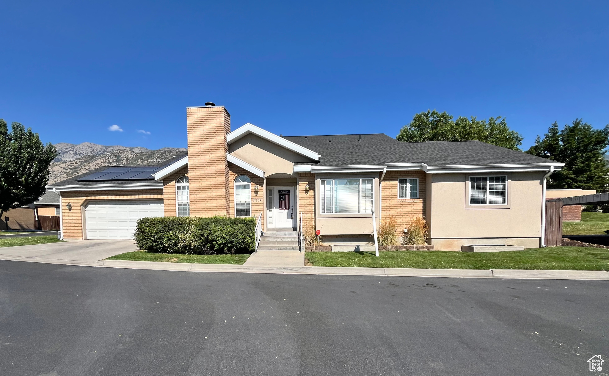 ROCK CANYON - Residential Income