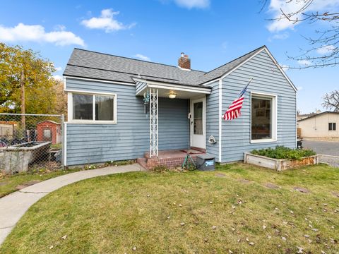 Tiny photo for 147 N 100 E, Springville, UT 84663 (MLS # 2124007)