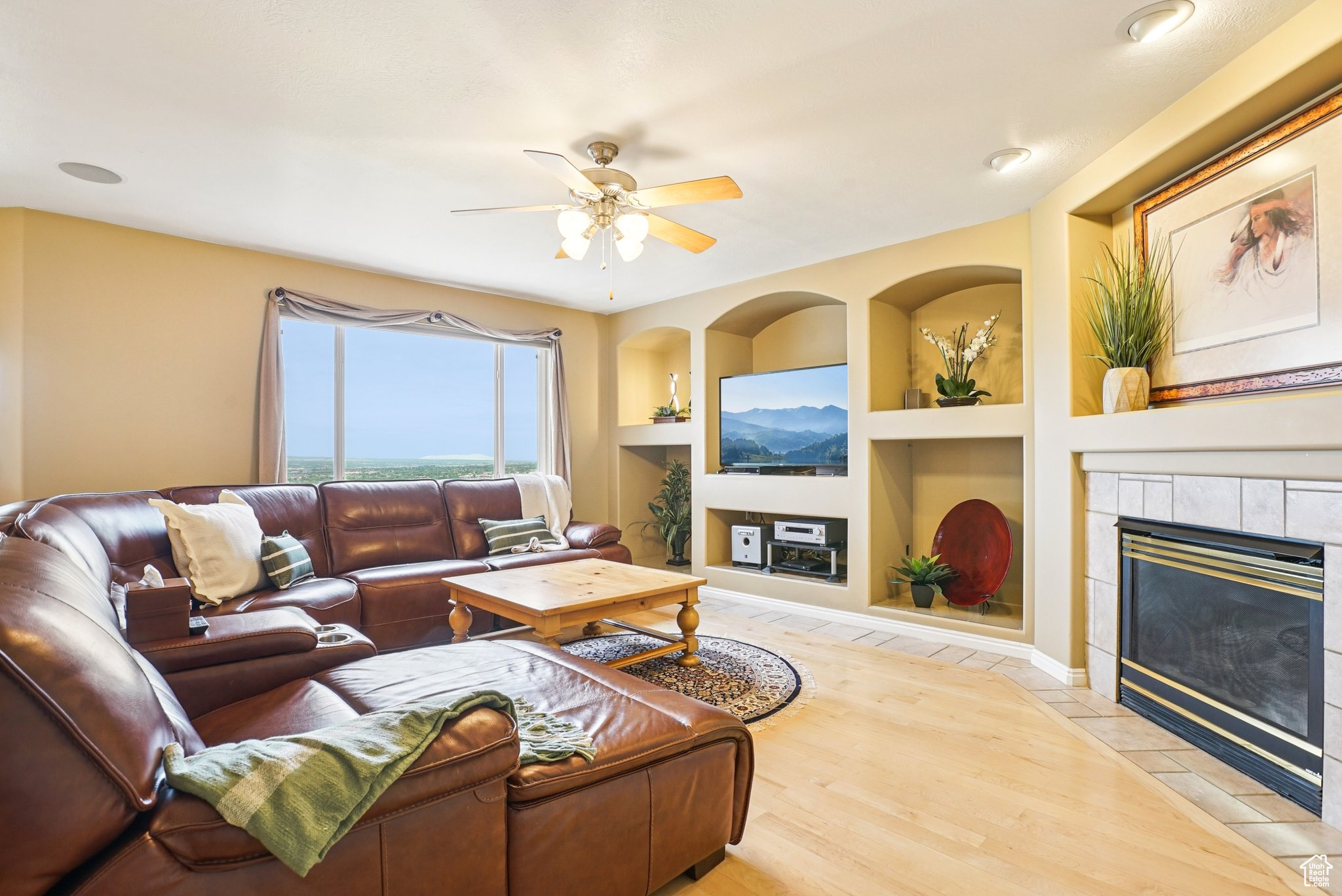 SOUTH MOUNTAIN - Residential