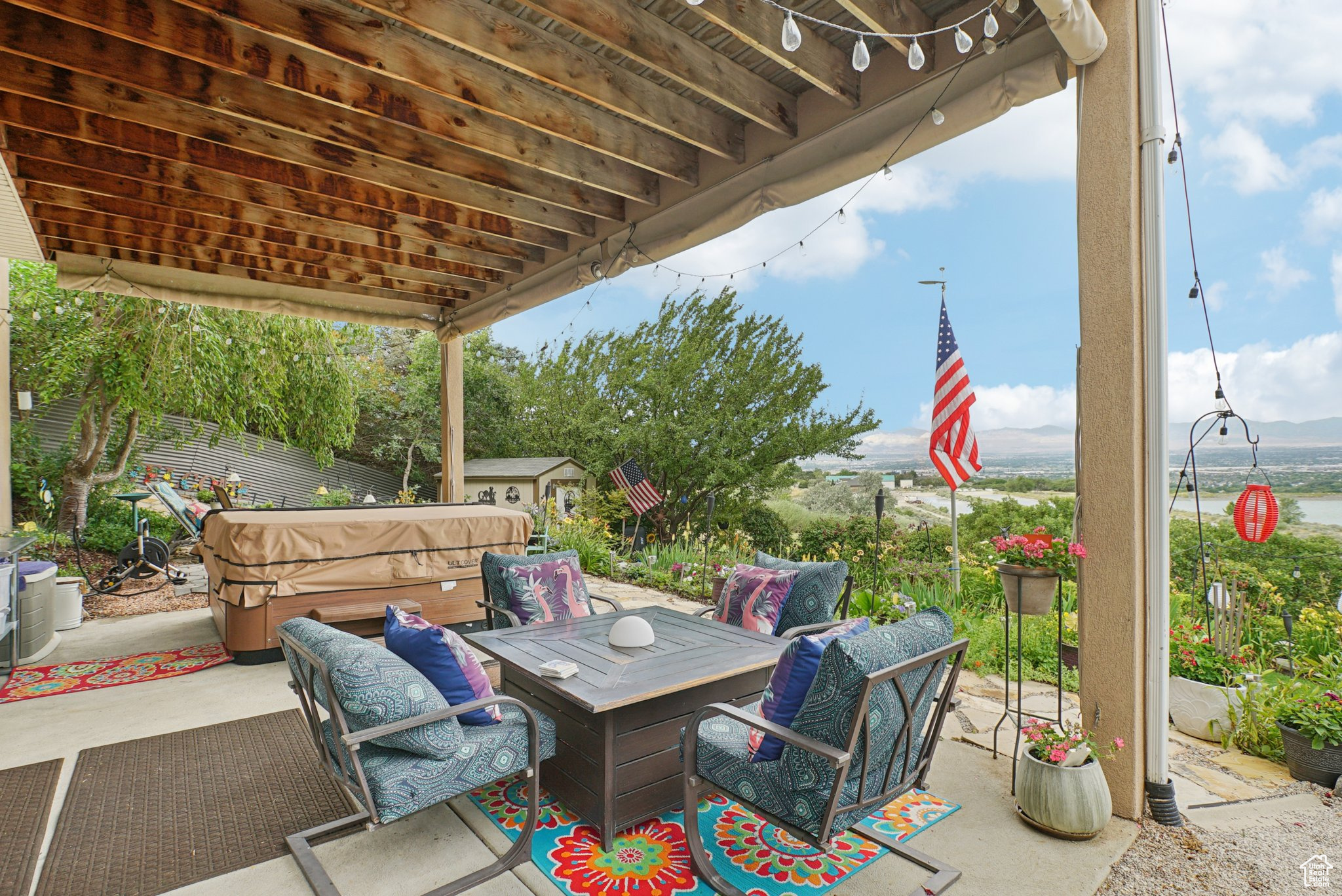 SOUTH MOUNTAIN - Residential