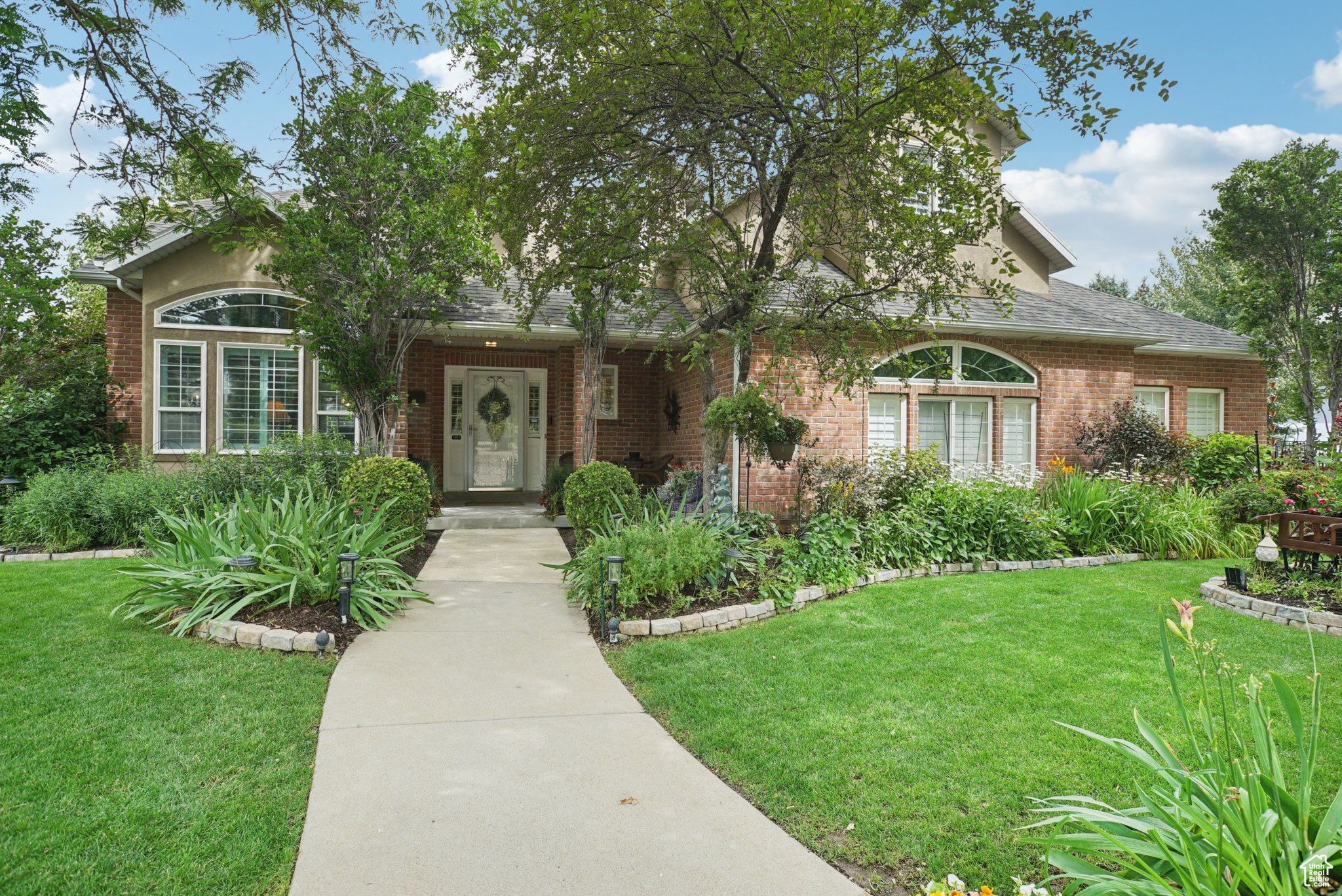 SOUTH MOUNTAIN - Residential