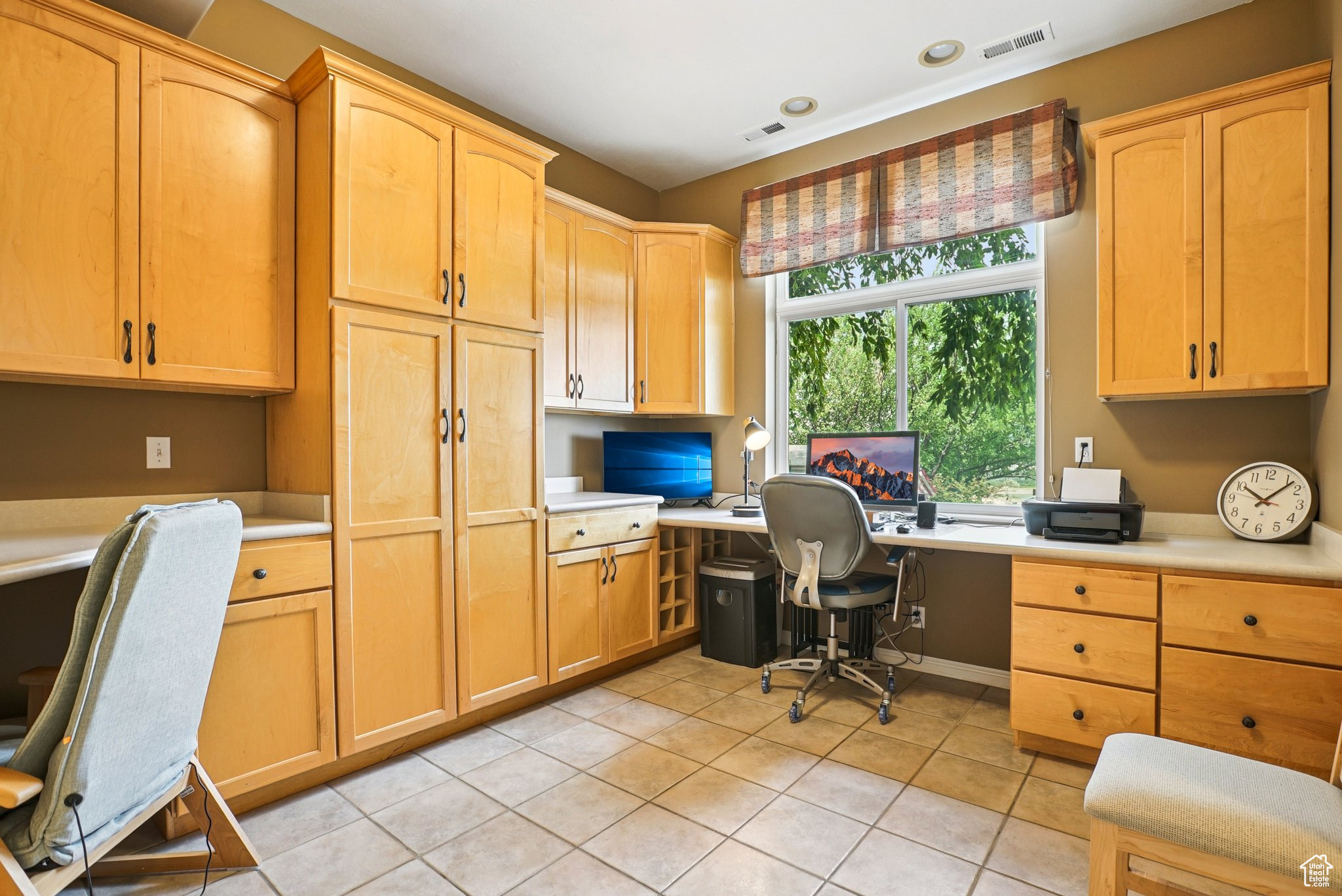 SOUTH MOUNTAIN - Residential