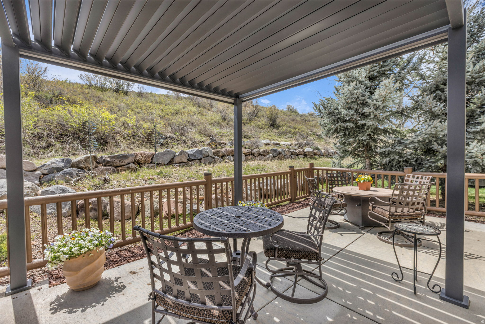 CANYON LINKS - Residential