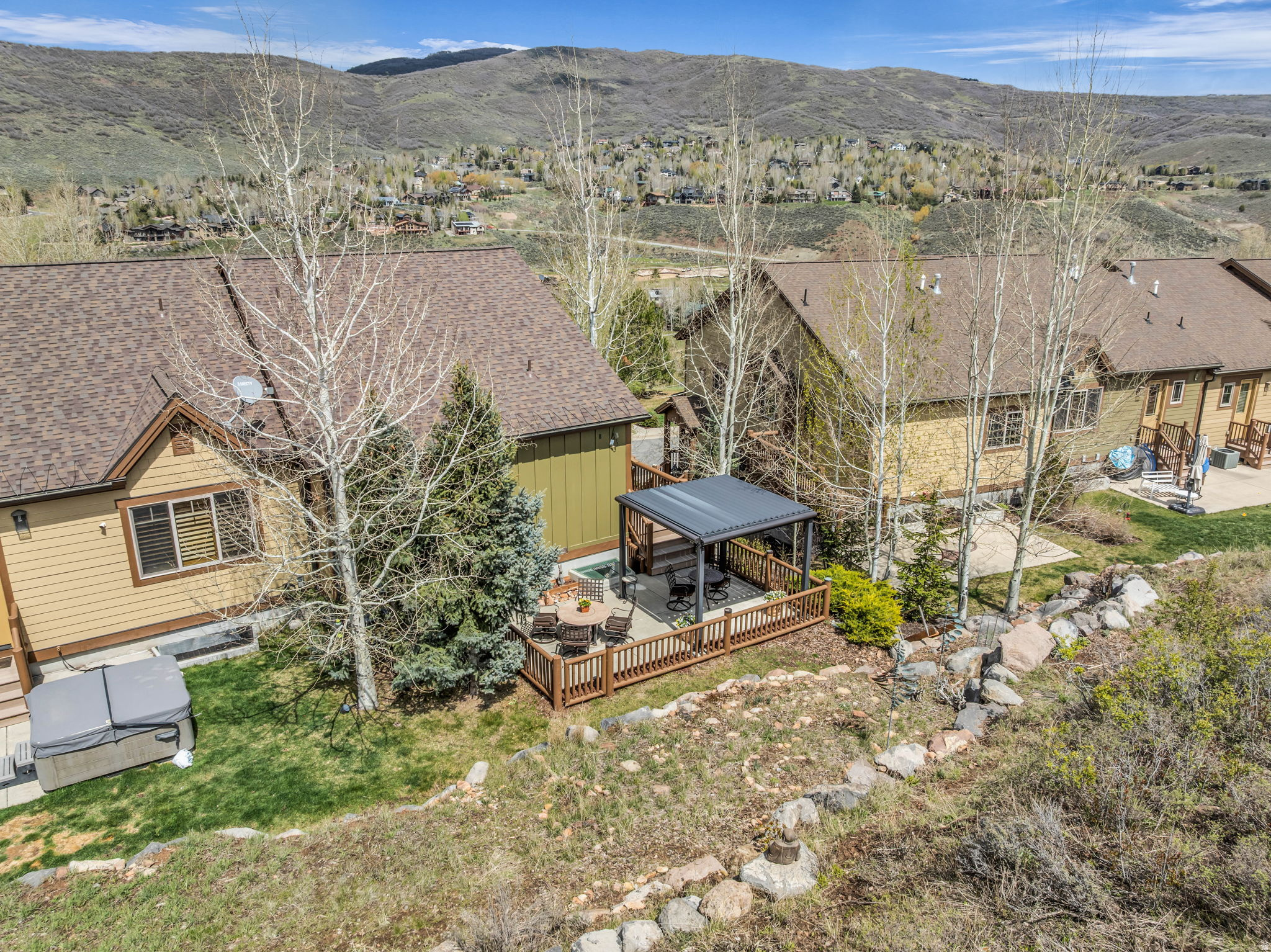 CANYON LINKS - Residential