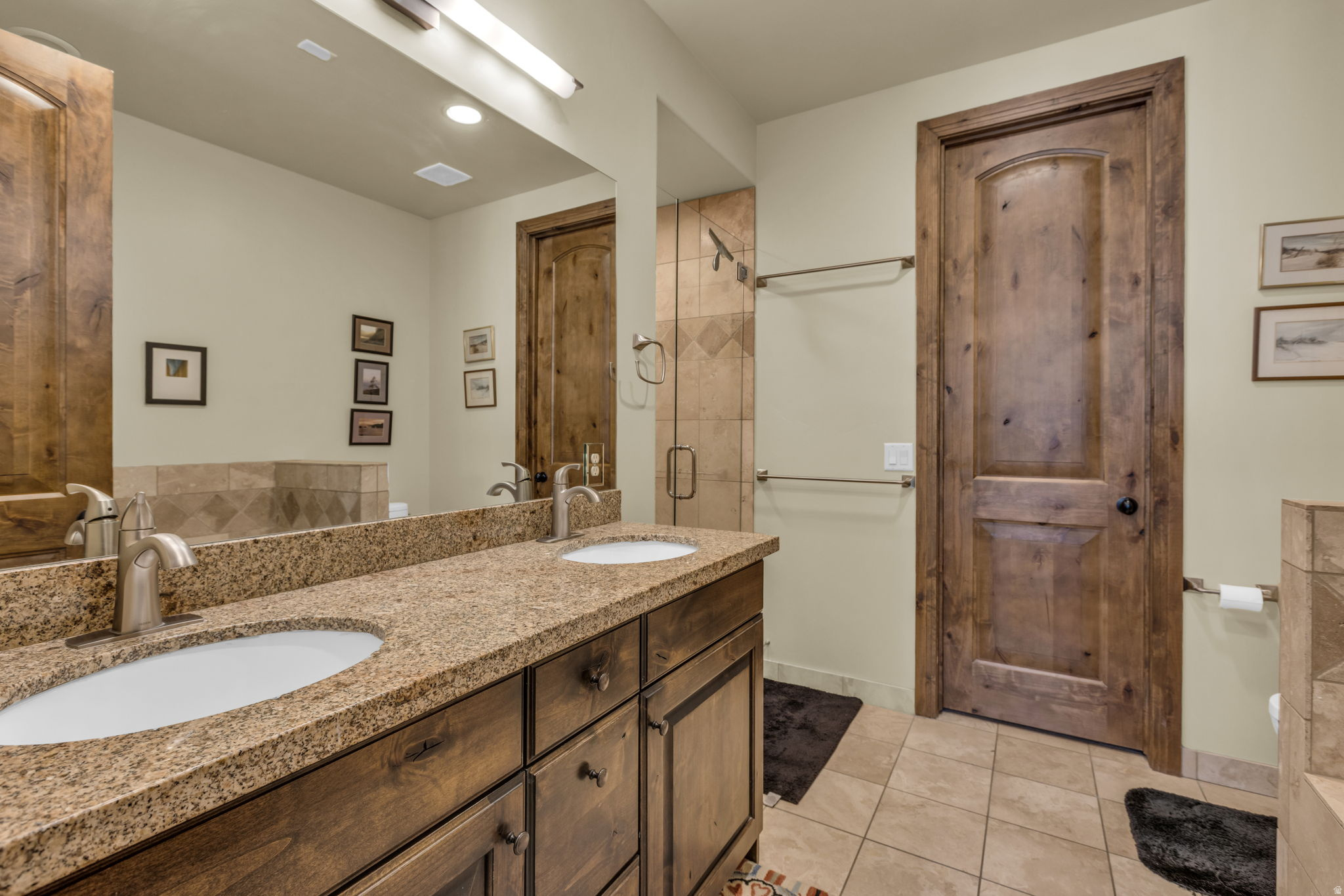 CANYON LINKS - Residential