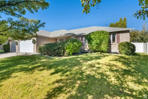 Tiny photo for 4438 W LENNOX DR, South Jordan, UT 84009 (MLS # 2116578)
