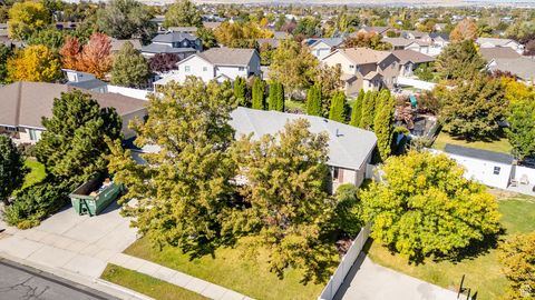 Tiny photo for 4438 W LENNOX DR, South Jordan, UT 84009 (MLS # 2116578)