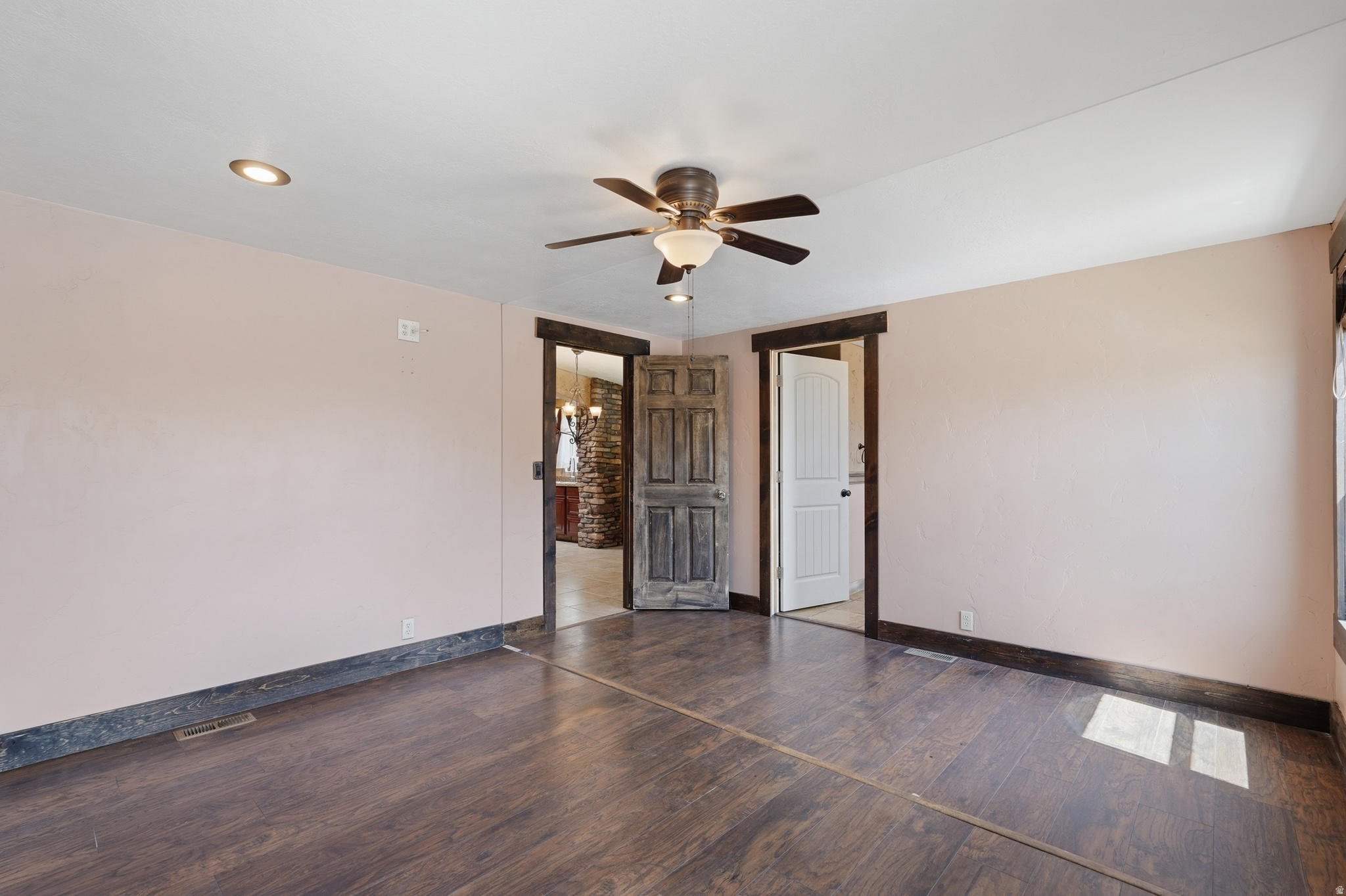 RIDGEWOOD ESTATES - Residential