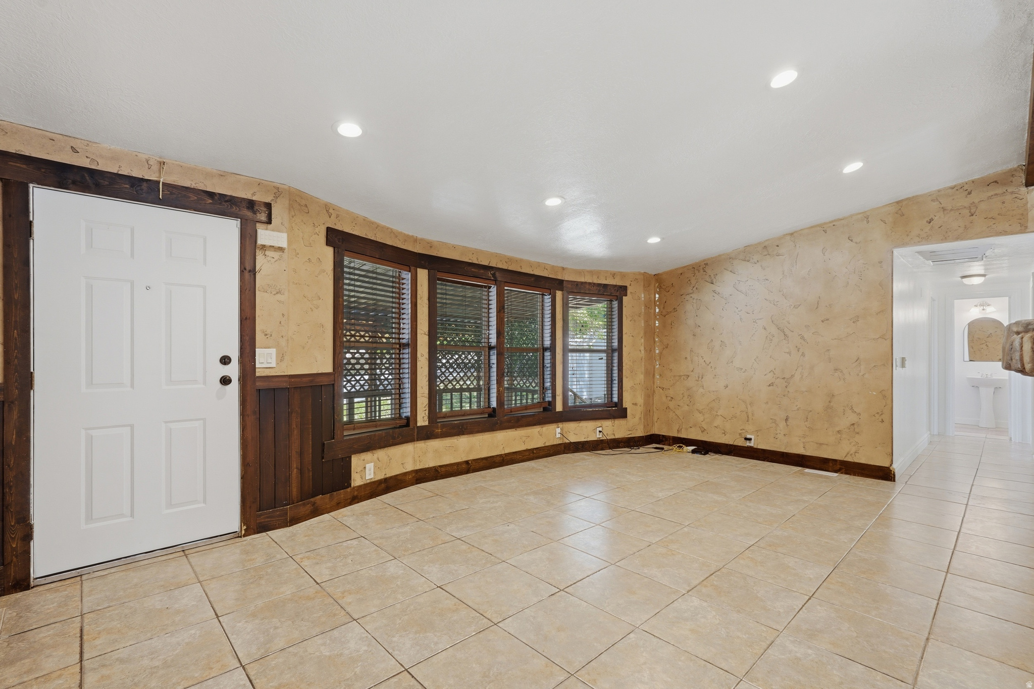 RIDGEWOOD ESTATES - Residential