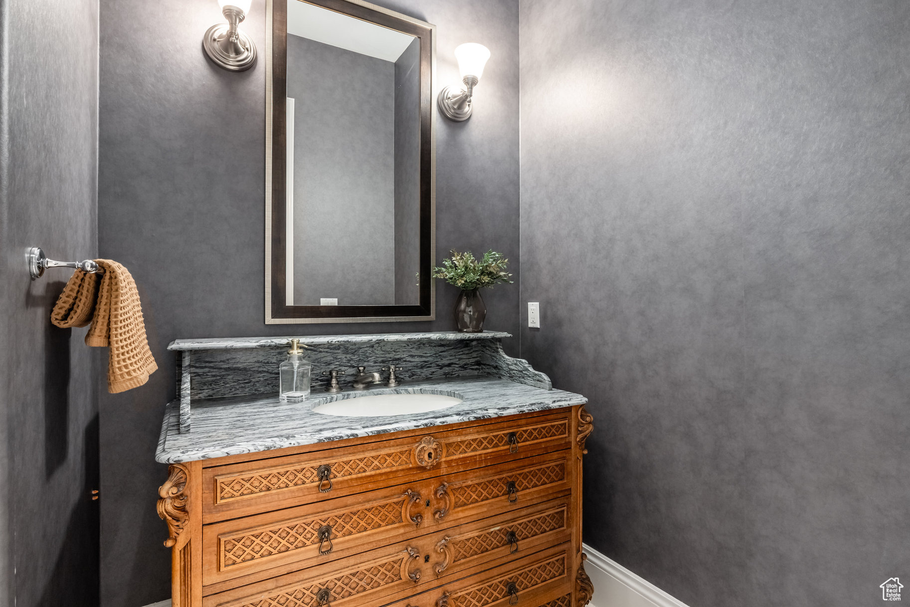 680 S Davis Blvd, Bountiful, Utah image 27