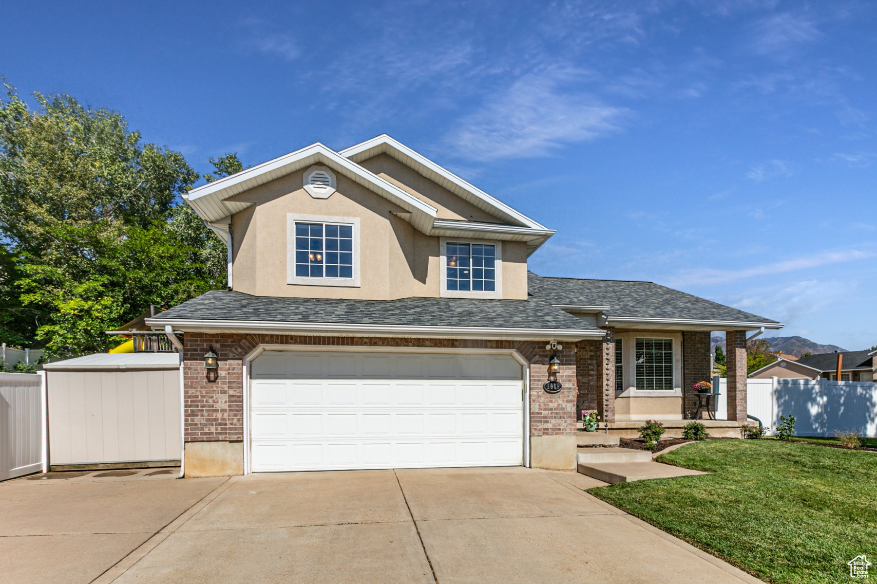 EASATRIDGE ESTATES NO. 4 - Residential