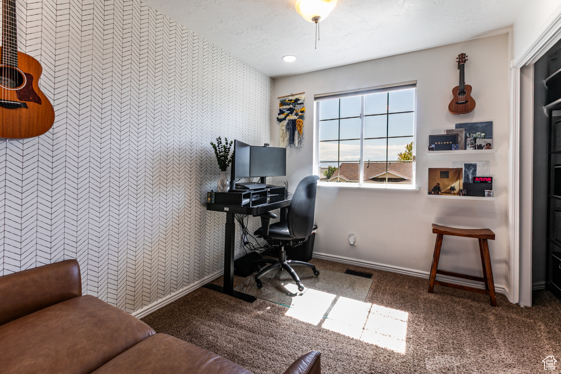 EASATRIDGE ESTATES NO. 4 - Residential