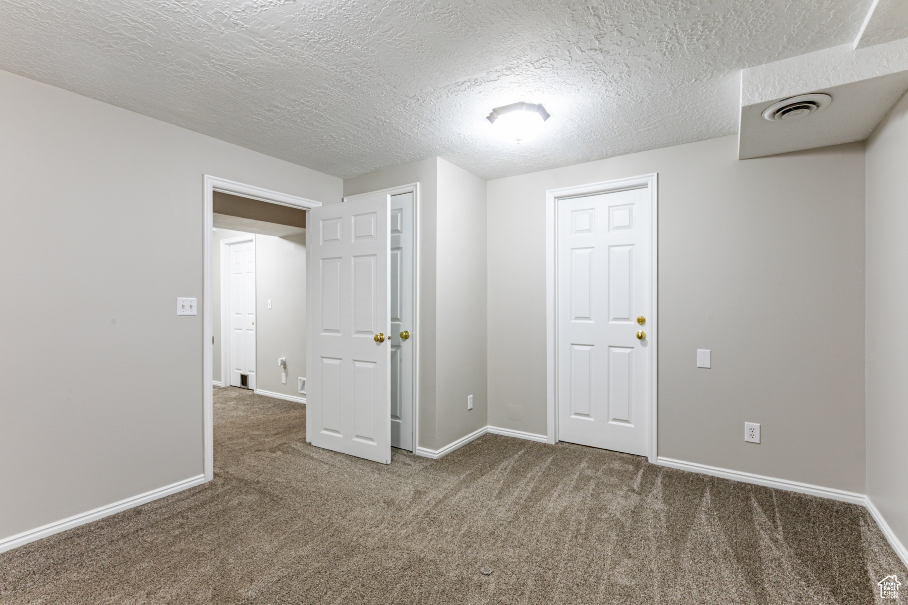 EASATRIDGE ESTATES NO. 4 - Residential