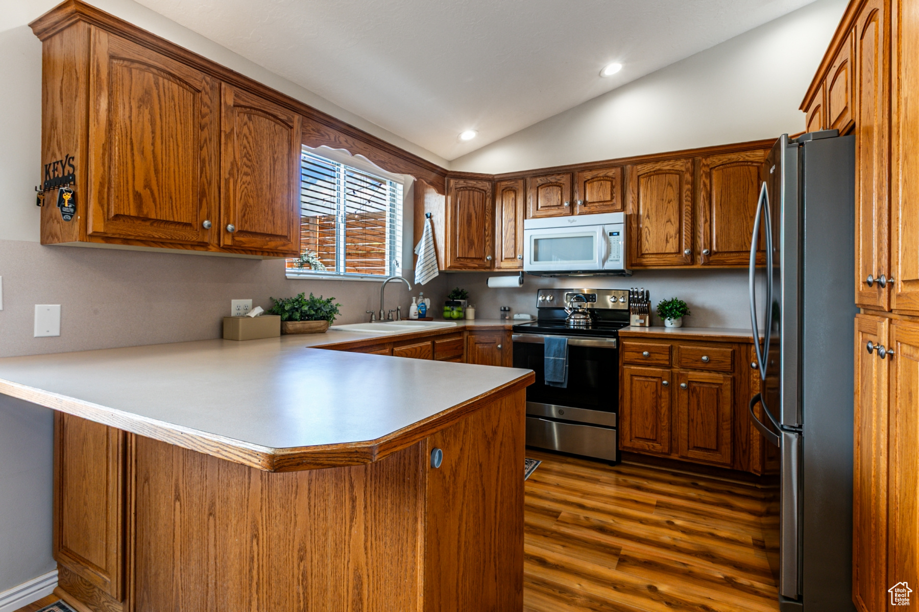 EASATRIDGE ESTATES NO. 4 - Residential