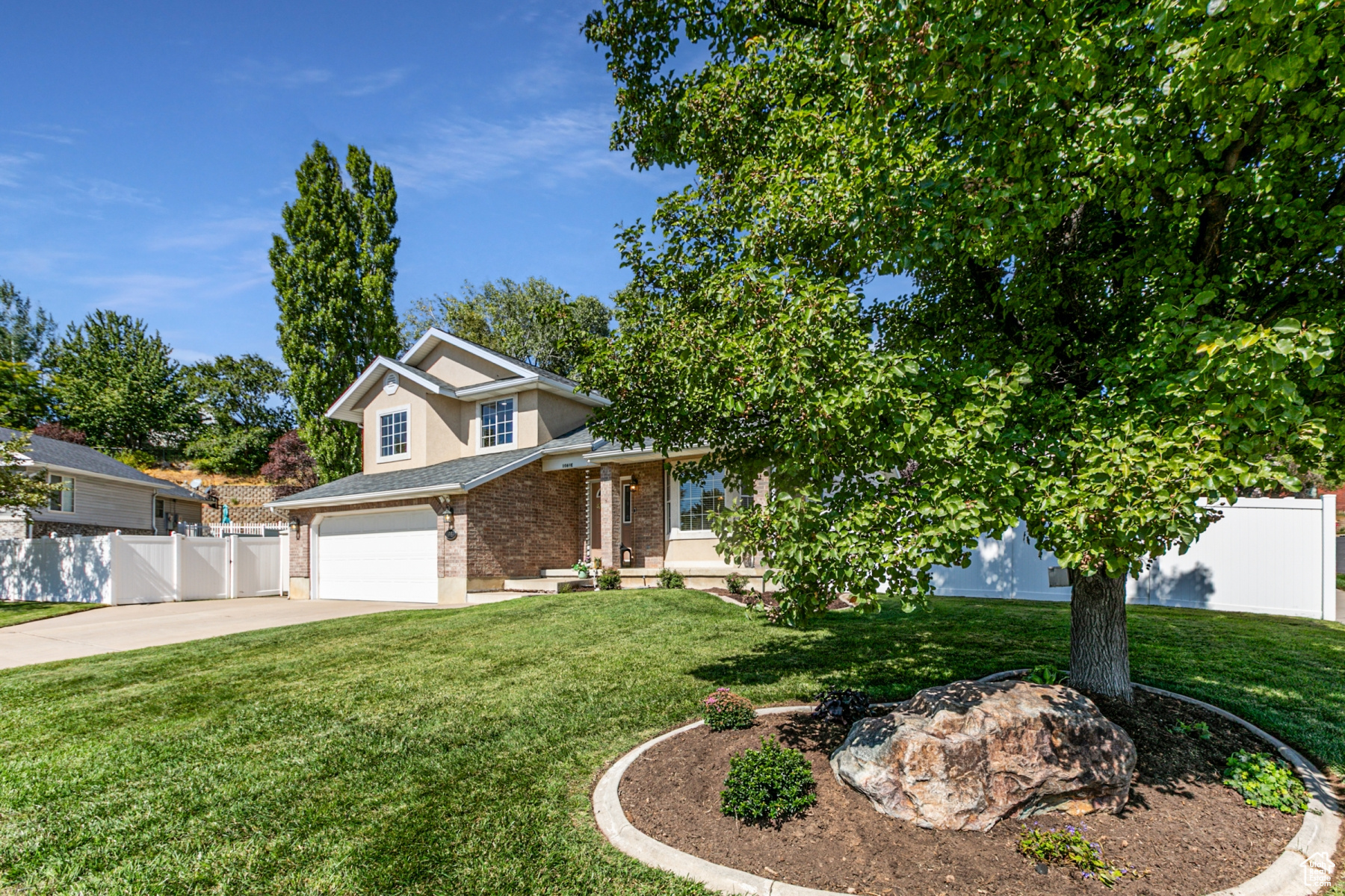 EASATRIDGE ESTATES NO. 4 - Residential
