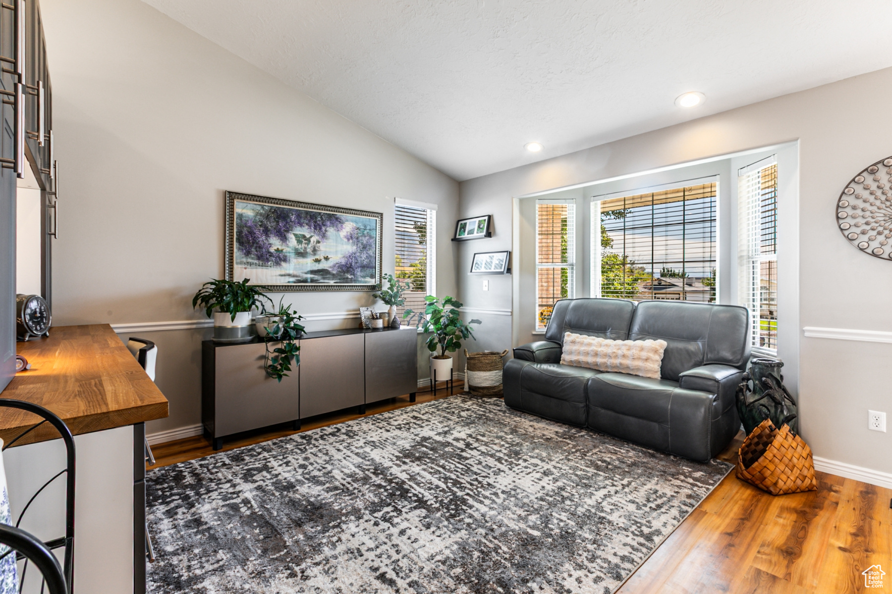 EASATRIDGE ESTATES NO. 4 - Residential