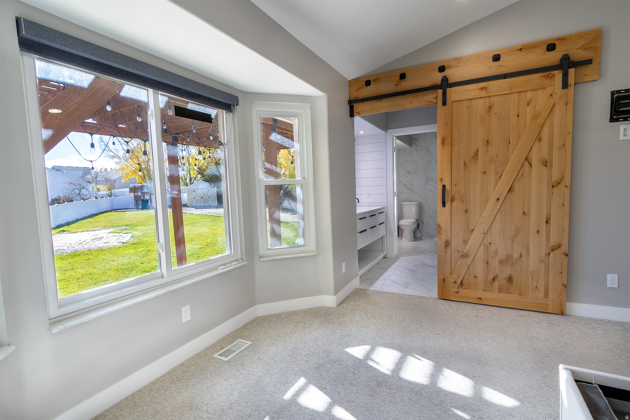 DIAMOND SUMMIT - Residential