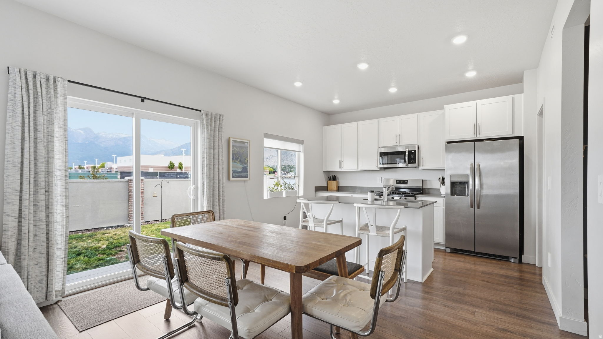 RIDGE - Residential
