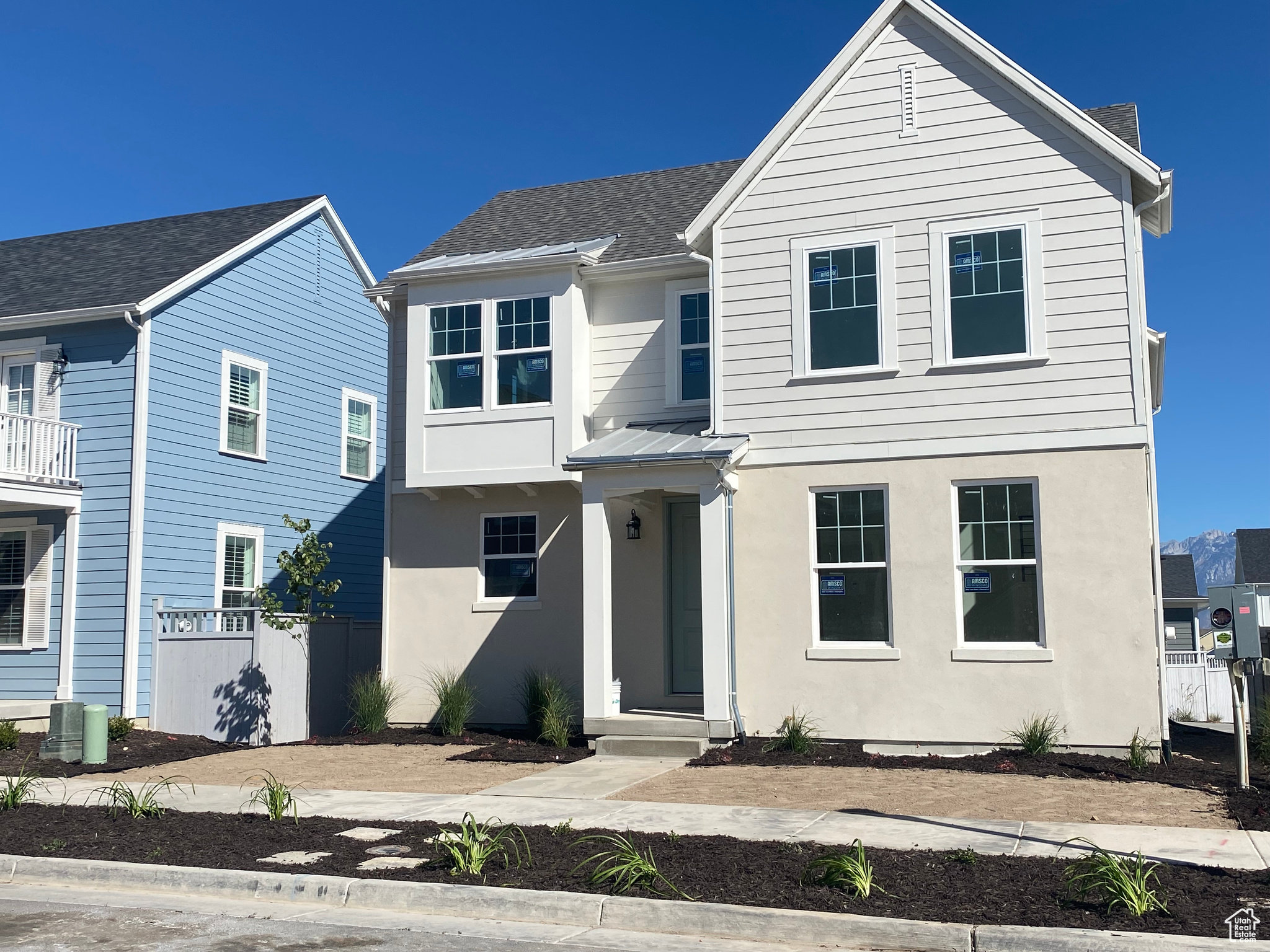 DAYBREAK - Residential