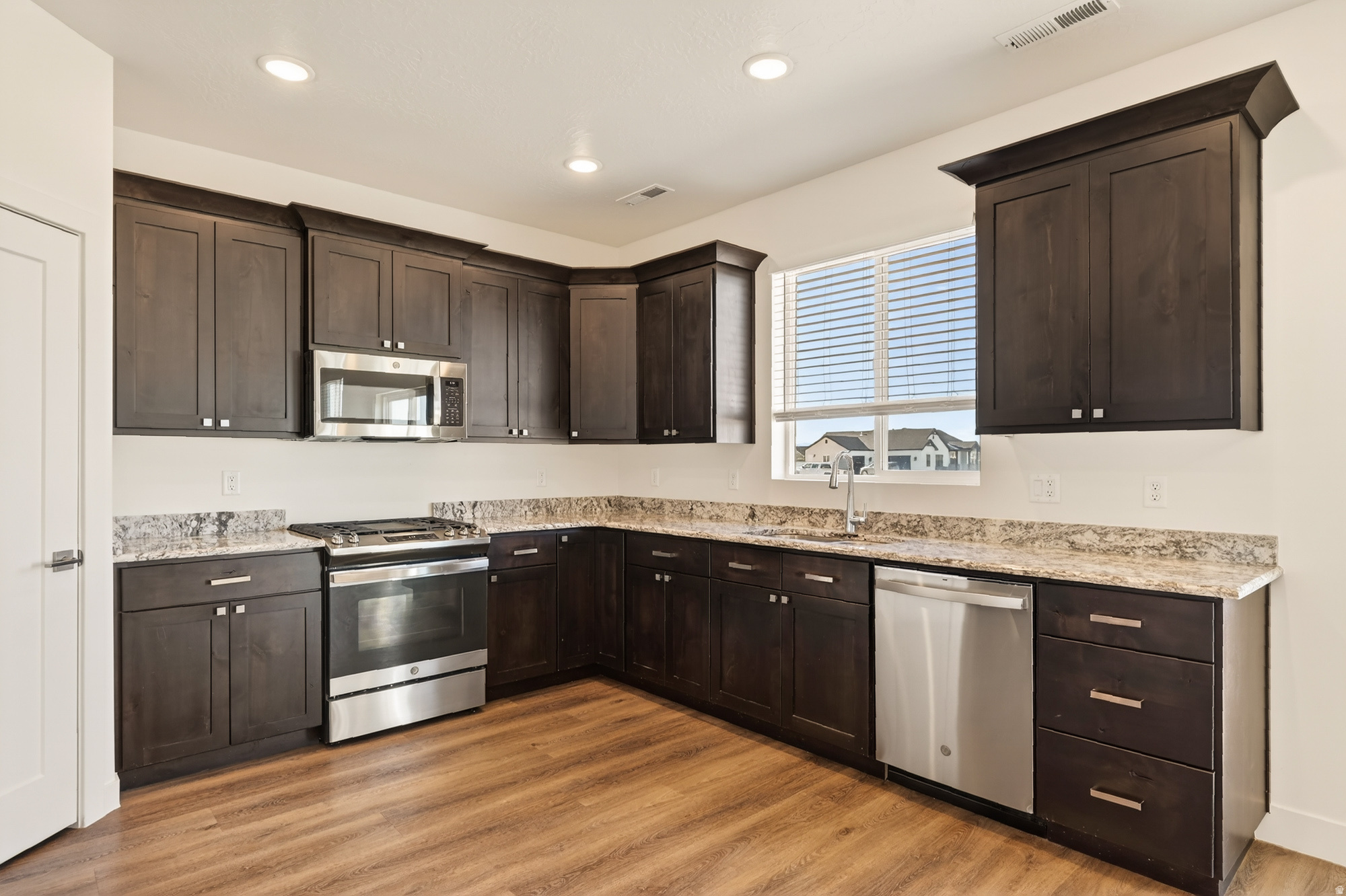 ESTATES AT SUNRISE RANCH - Residential