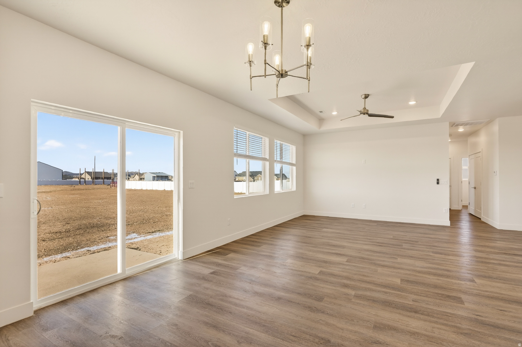 ESTATES AT SUNRISE RANCH - Residential