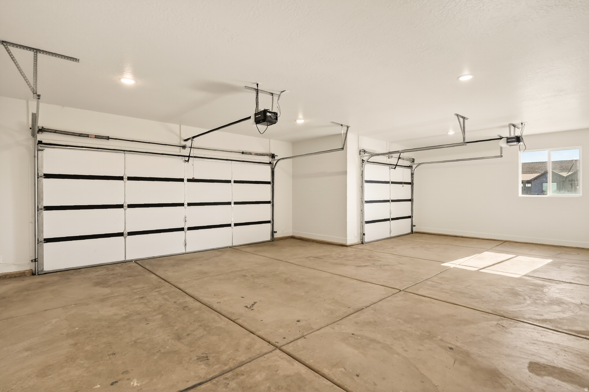 ESTATES AT SUNRISE RANCH - Residential