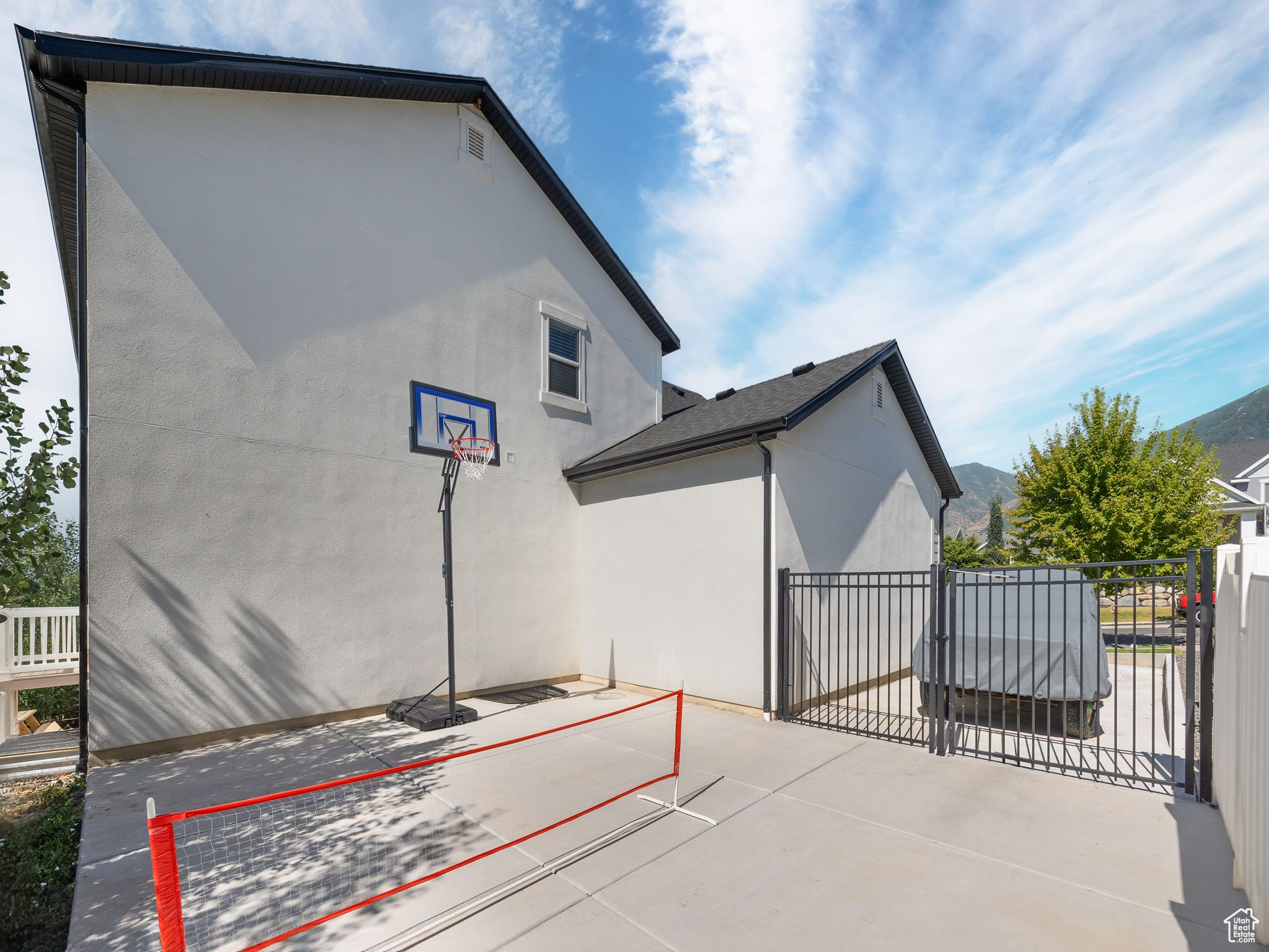 Elk Ridge, Utah 84651, United States, 5 Bedrooms Bedrooms, ,3 BathroomsBathrooms,Residential,Active,4852