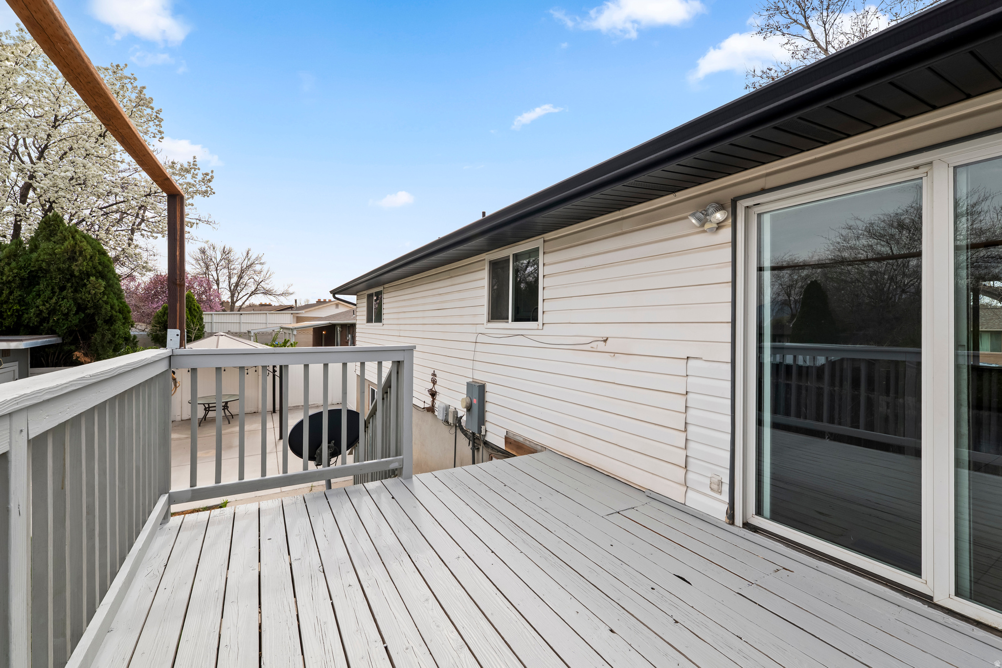 HEW WOOD - Residential