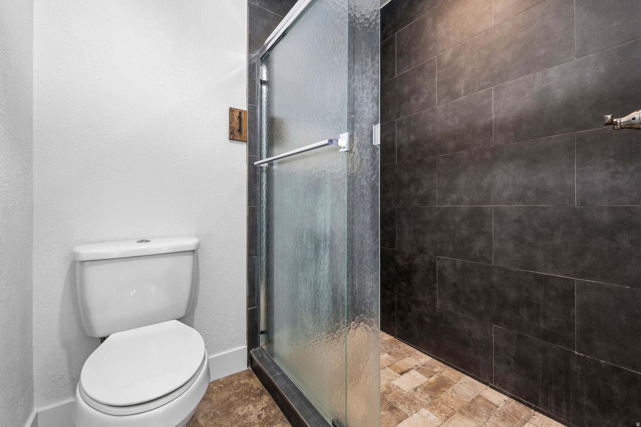 HEW WOOD - Residential