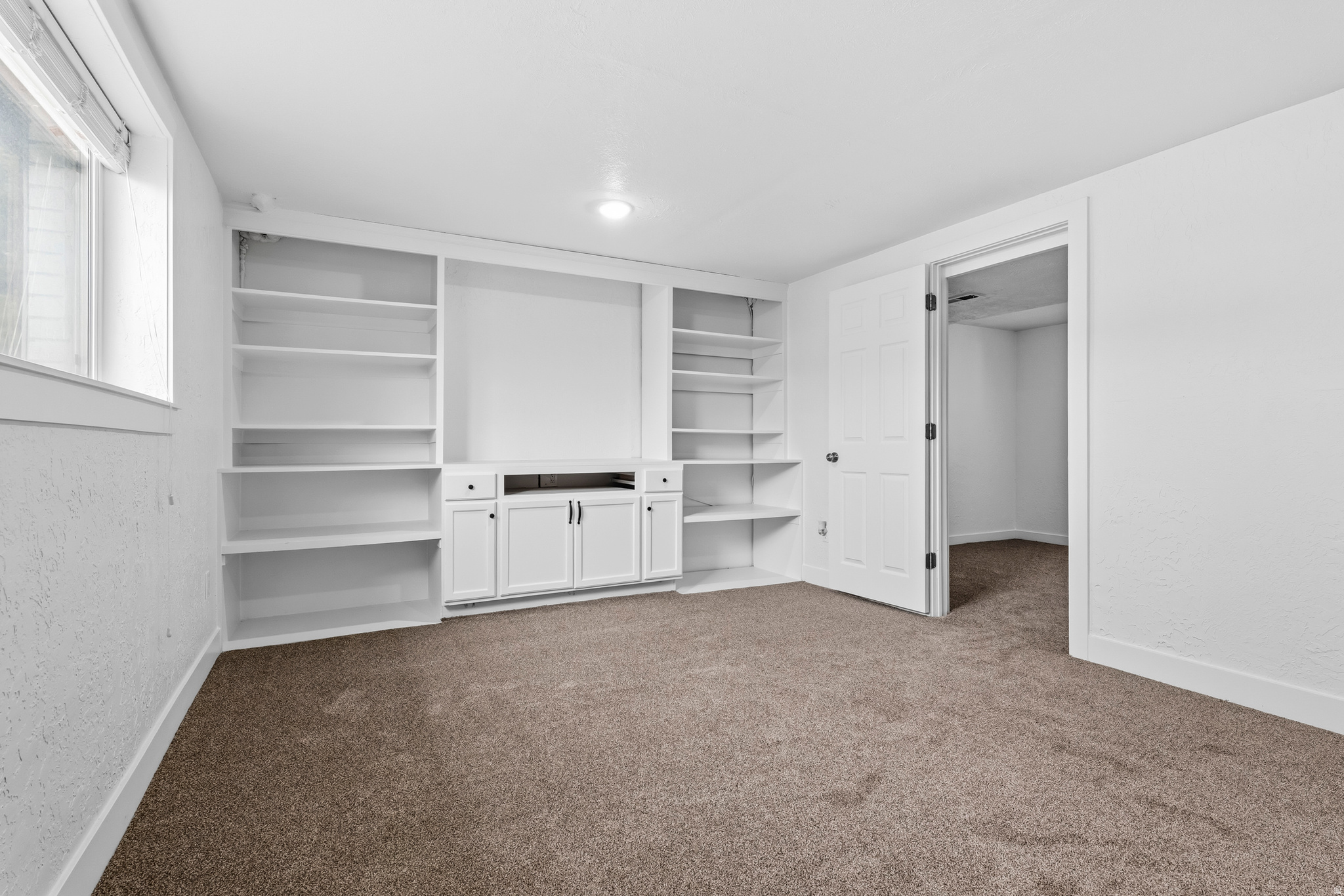 HEW WOOD - Residential