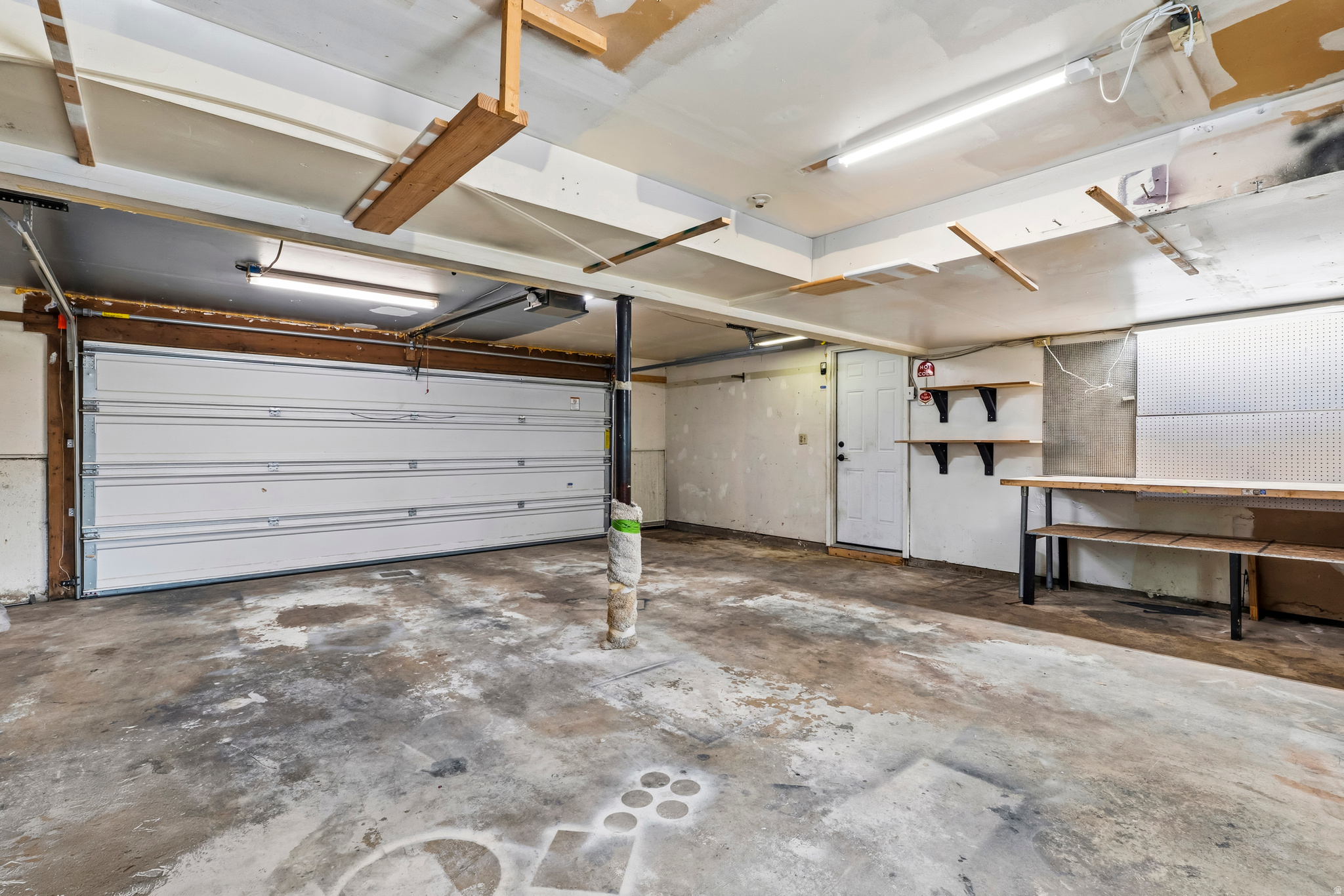 HEW WOOD - Residential