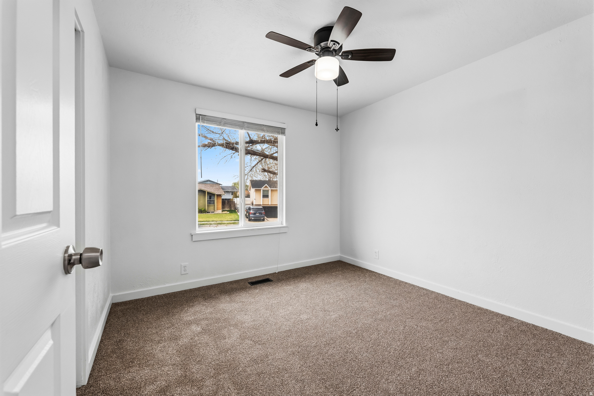 HEW WOOD - Residential