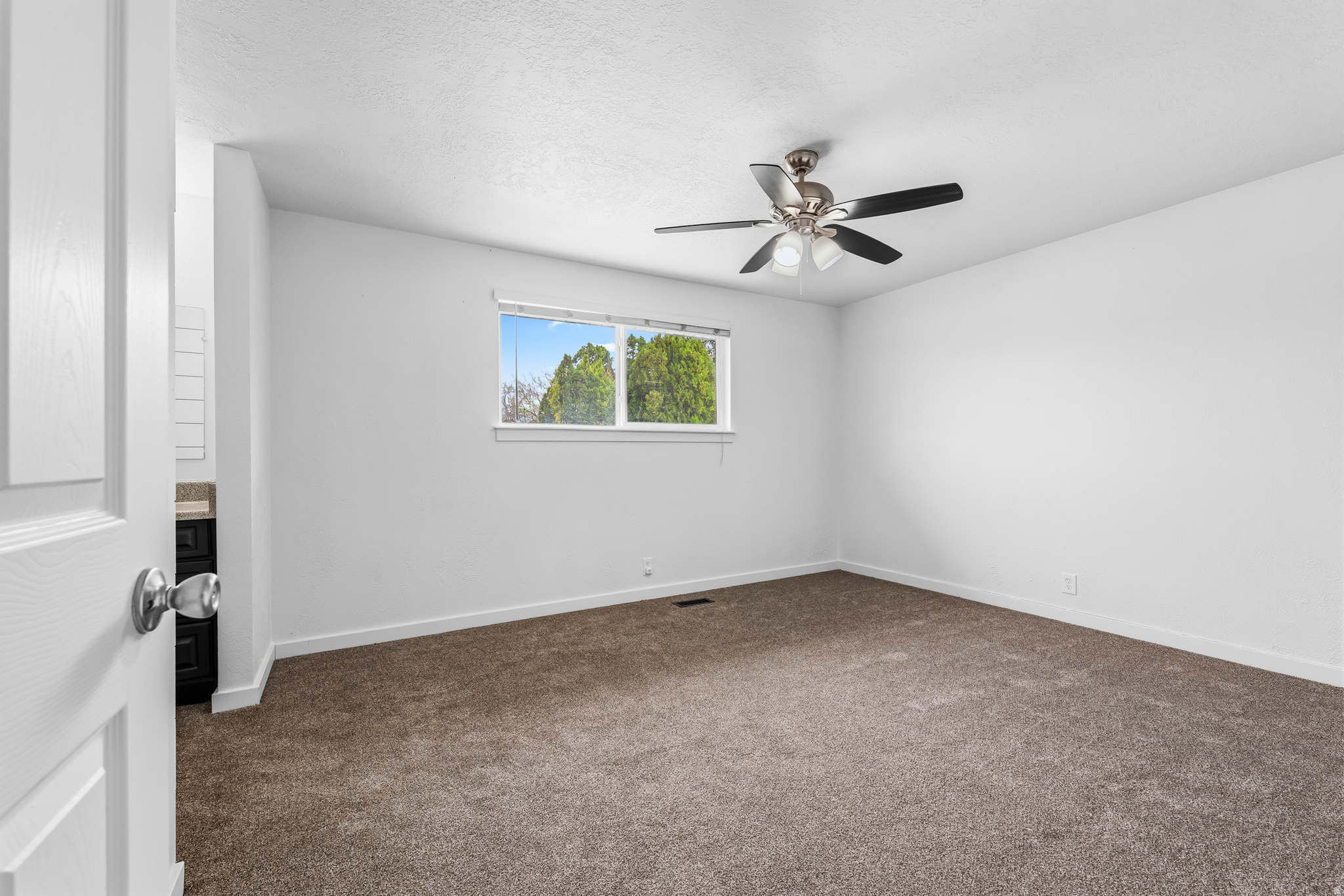 HEW WOOD - Residential