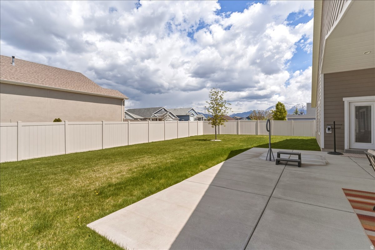 STONE CREEK VILLAGE - Residential