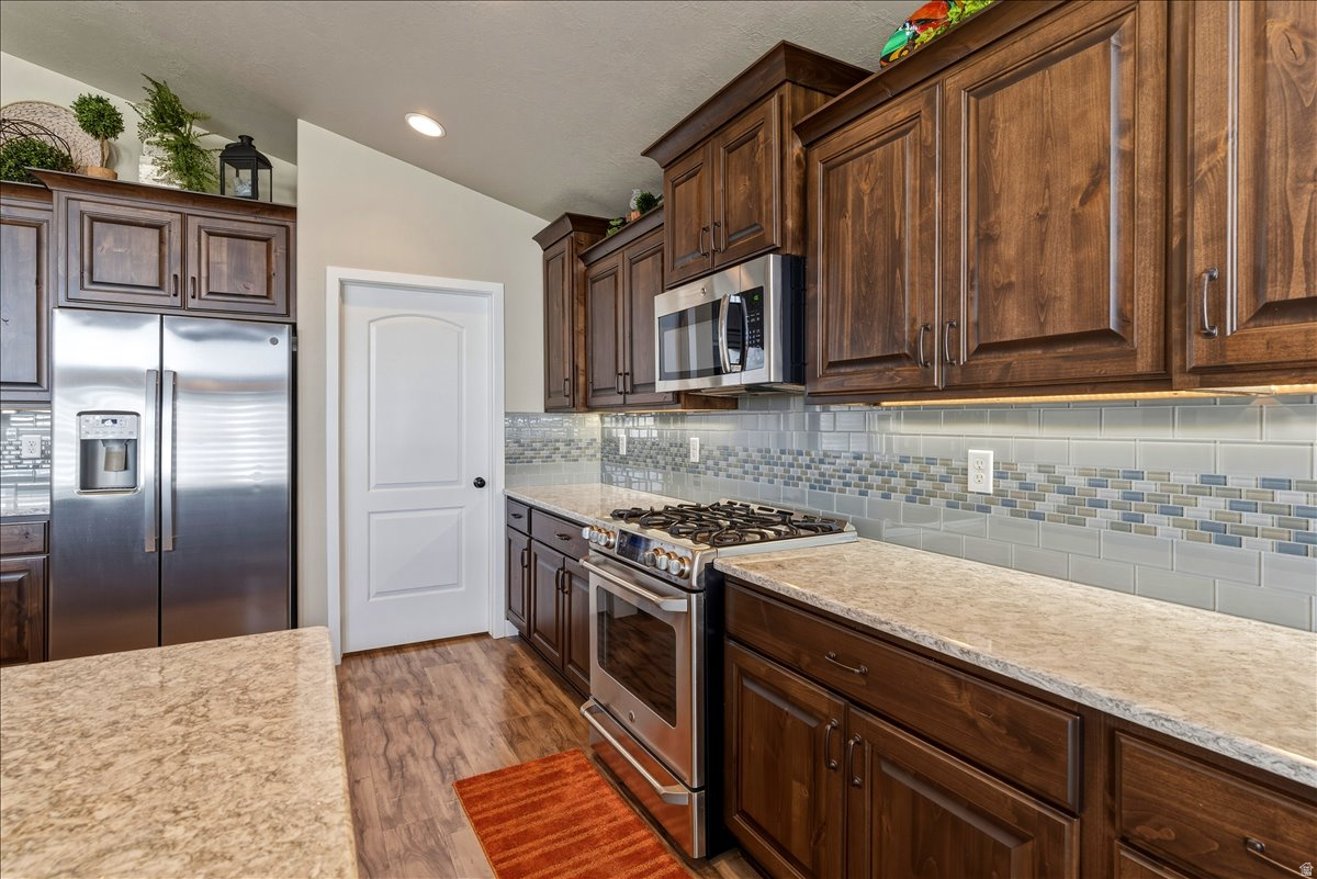 STONE CREEK VILLAGE - Residential