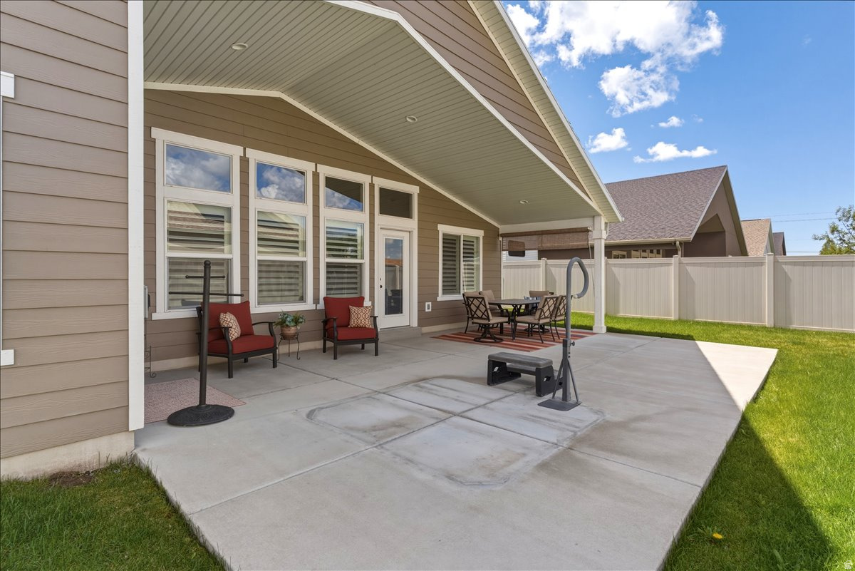 STONE CREEK VILLAGE - Residential