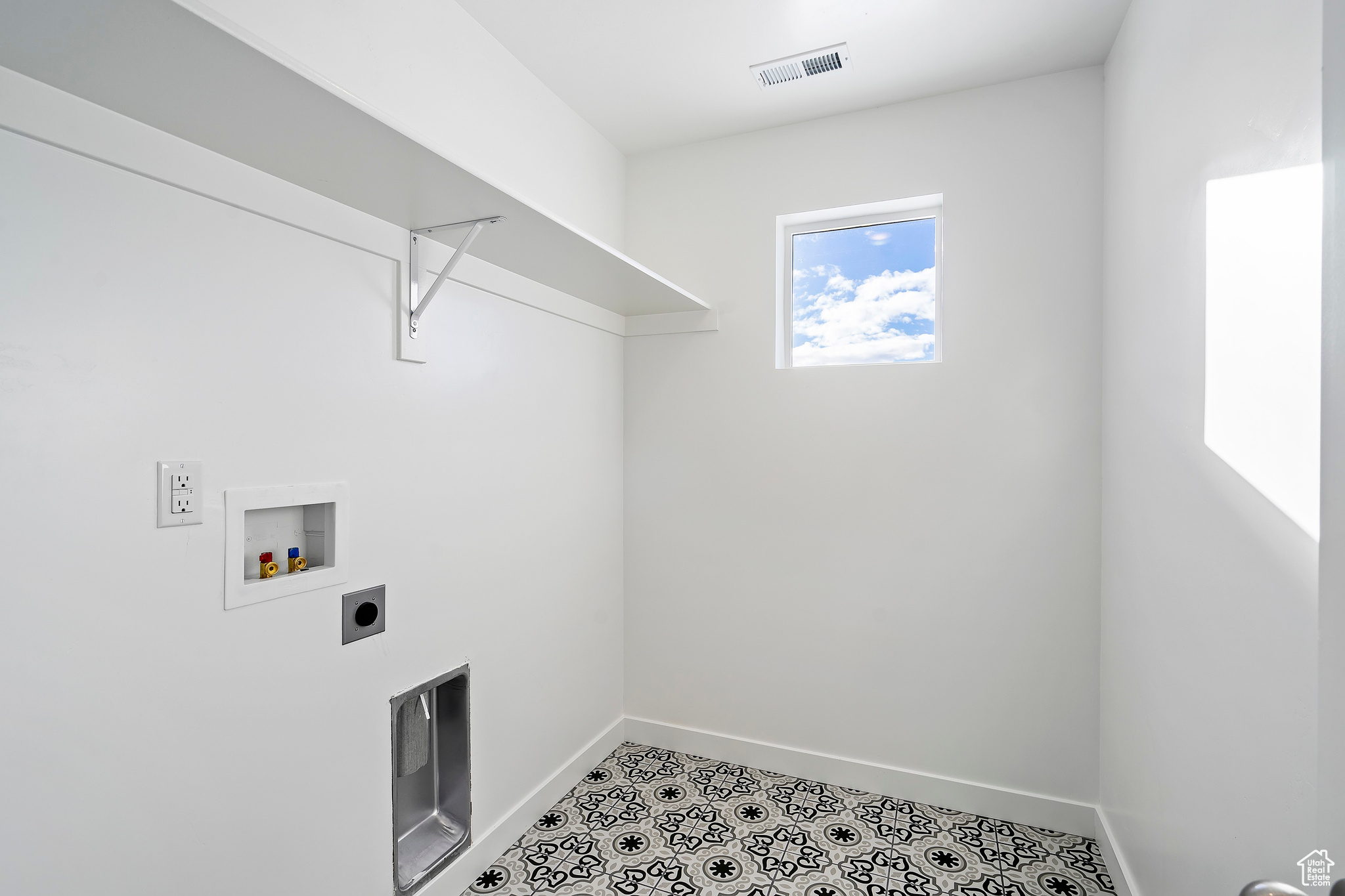 OQUIRRH WEST - Residential