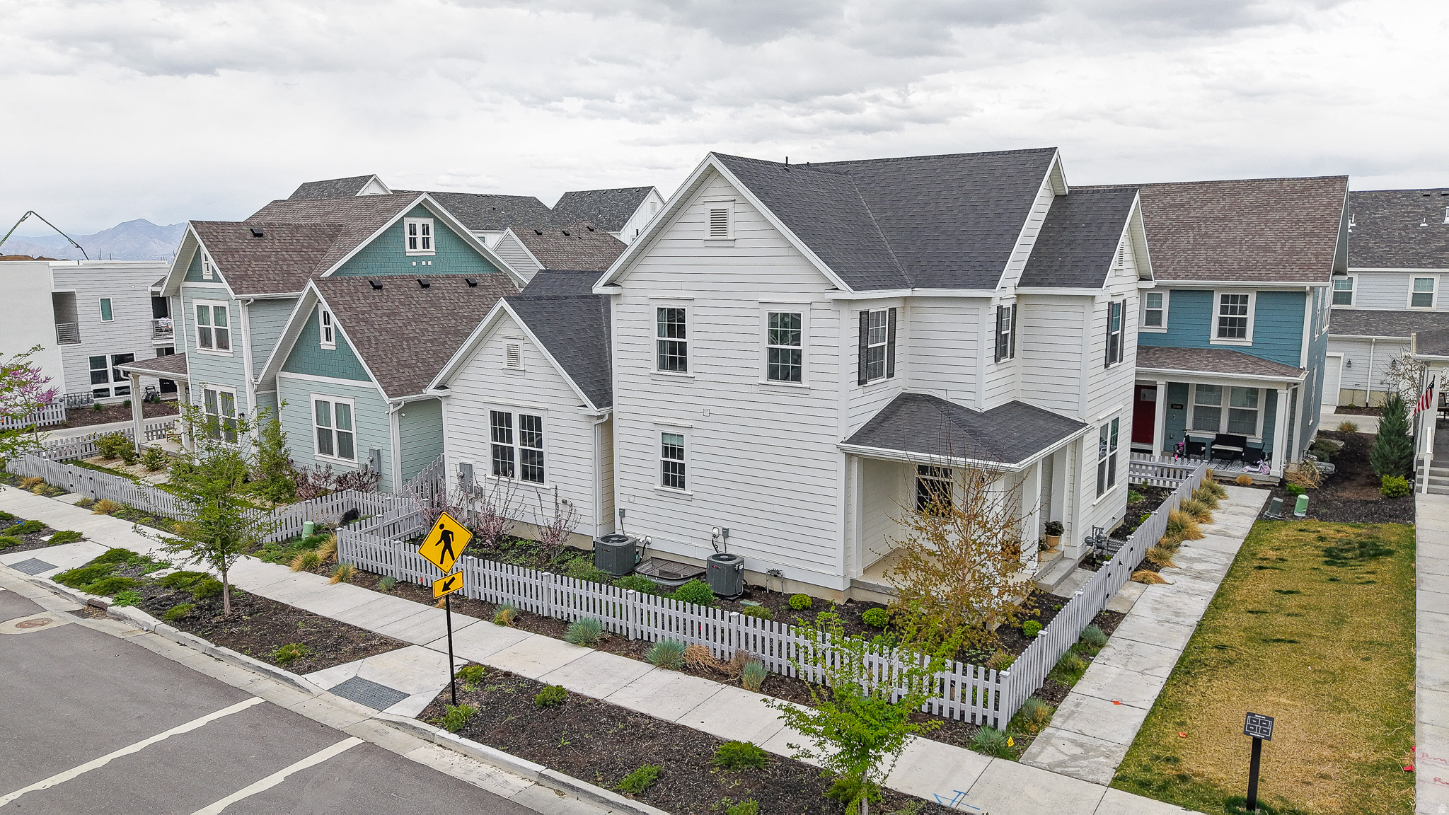 DAYBREAK - Residential