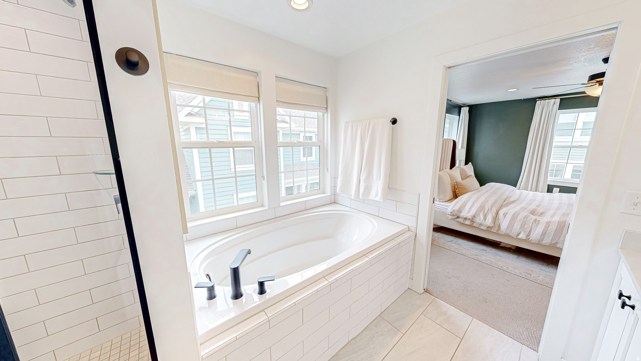 DAYBREAK - Residential