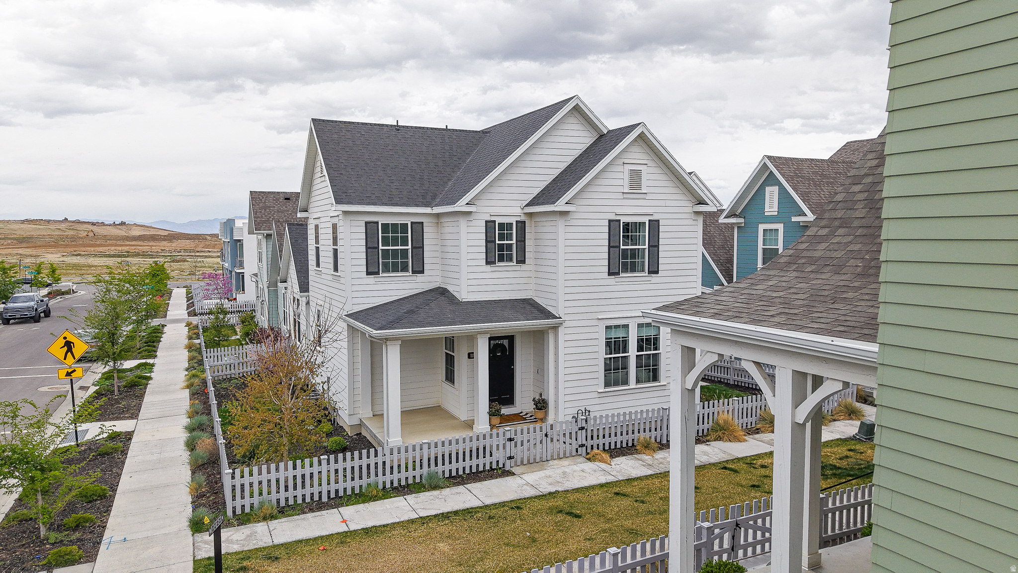 DAYBREAK - Residential