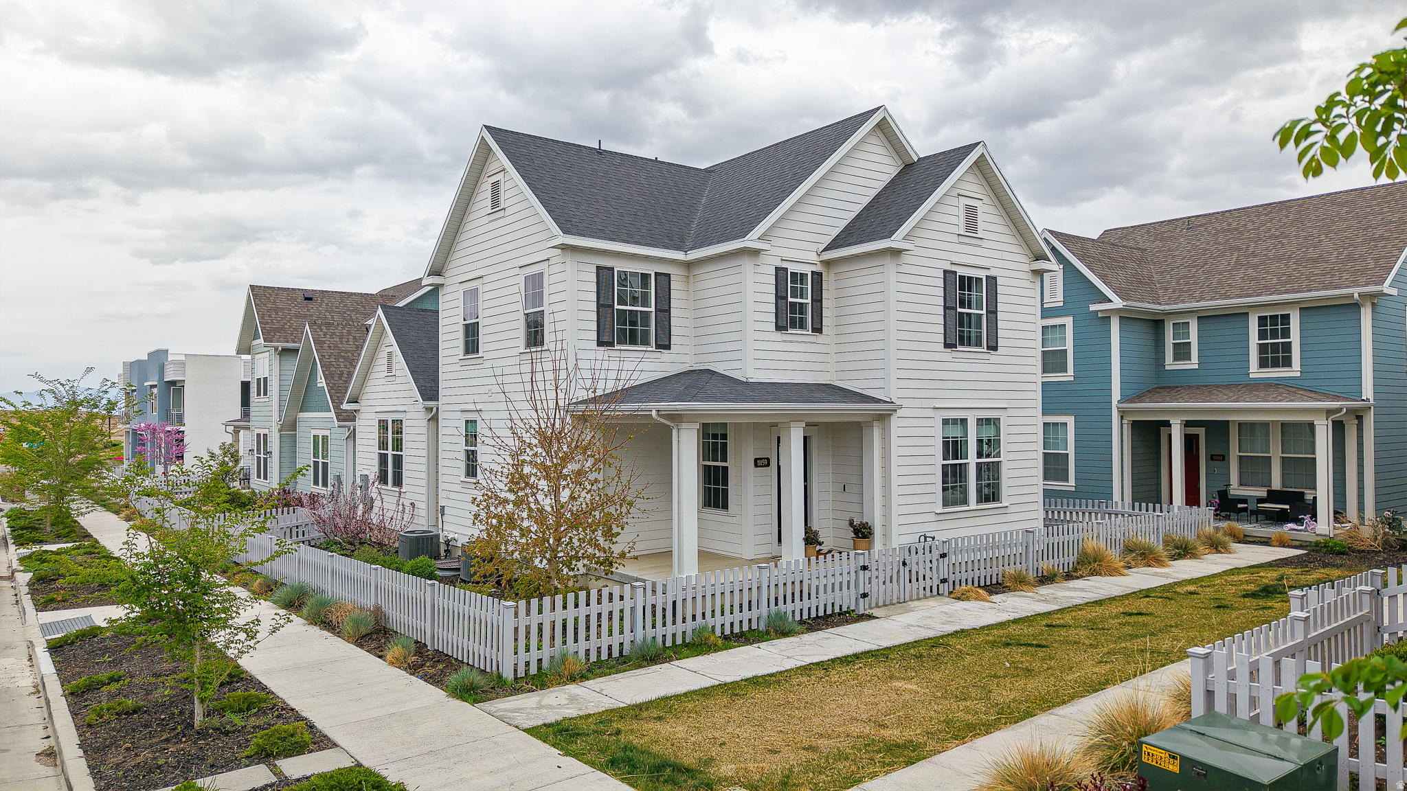 DAYBREAK - Residential