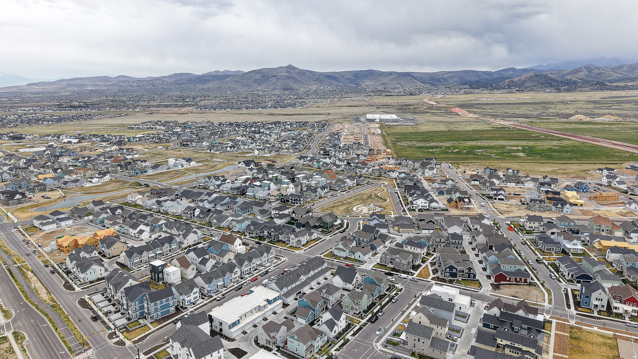 DAYBREAK - Residential