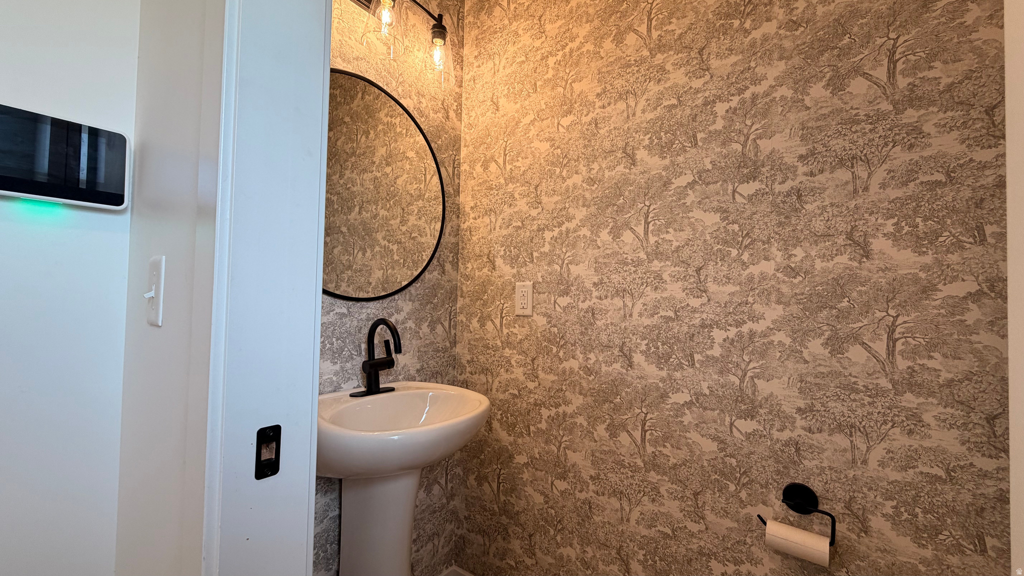 DAYBREAK - Residential